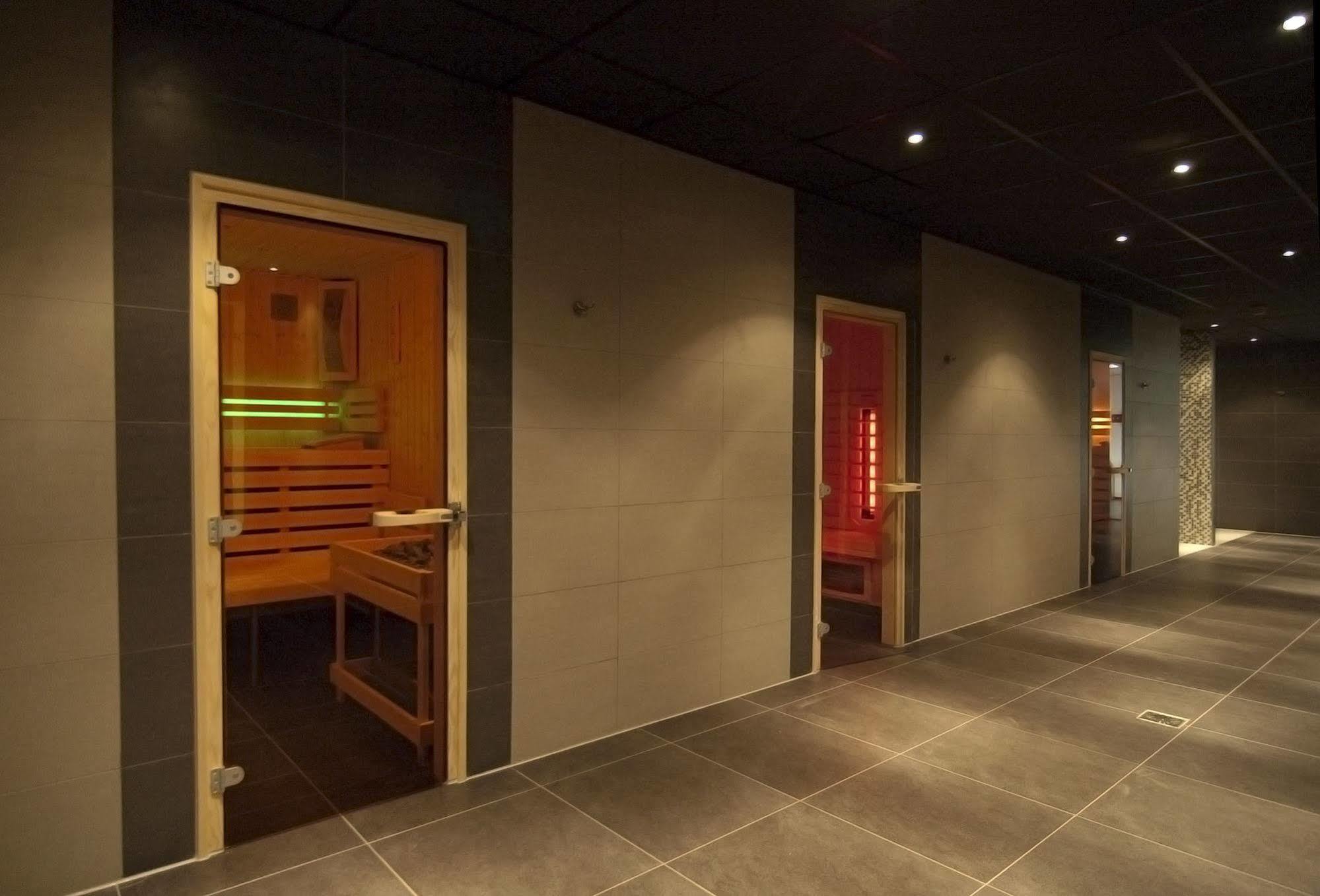 Hotel Bornholm West-Terschelling Bagian luar foto